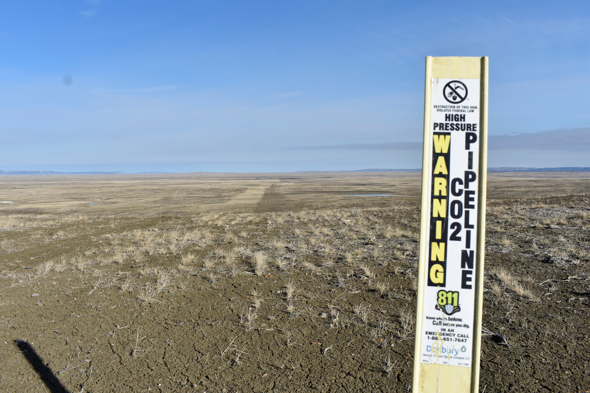 The Cedar Creek Anticline pipeline transports CO2 from Wyoming to Fallon County, Montana, passing through Carter County. Credit: Najifa Farhat/Inside Climate News