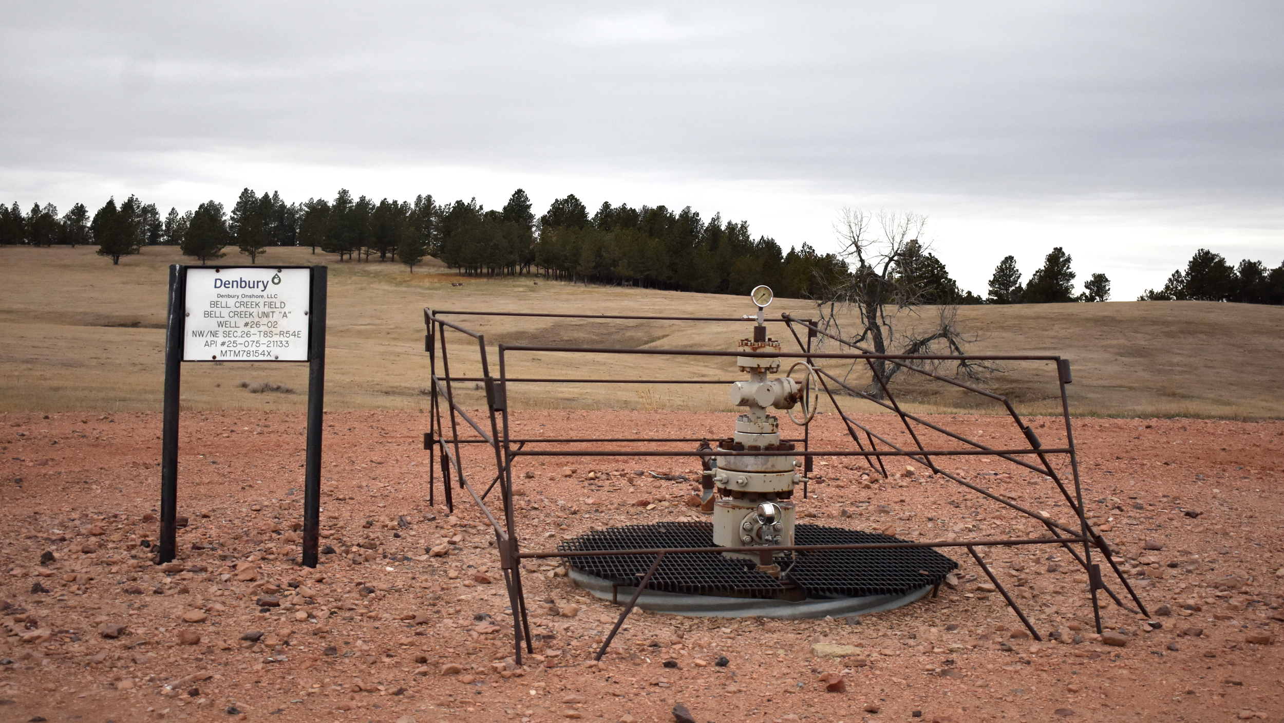 Denbury’s Bell Creek enhanced oil recovery facility in Powder River County has been operational since 2013. The facility is at the center of a lawsuit filed by Tom Giacometto against Denbury, alleging significant damages to his property. Credit: Najifa Farhat/Inside Climate News