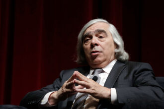 Former Energy Secretary Ernest Moniz, at the National Clean Energy Summit in 2017. Credit: Isaac Brekken/Getty Images